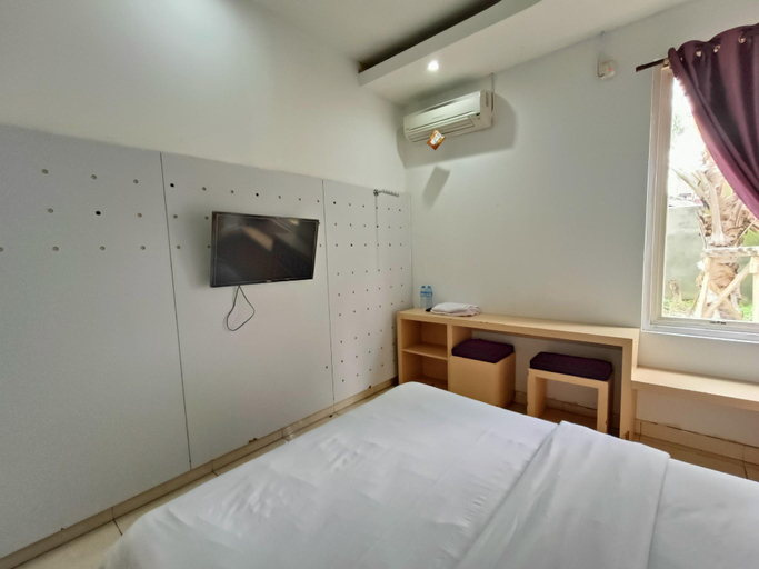 Bedroom 8