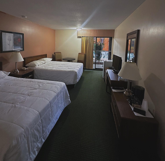 Bedroom 1, The Fort Hotel, Northern Rockies