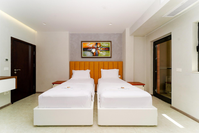 Bedroom 3, Pinea Hotel Resort & Spa, Kavajës