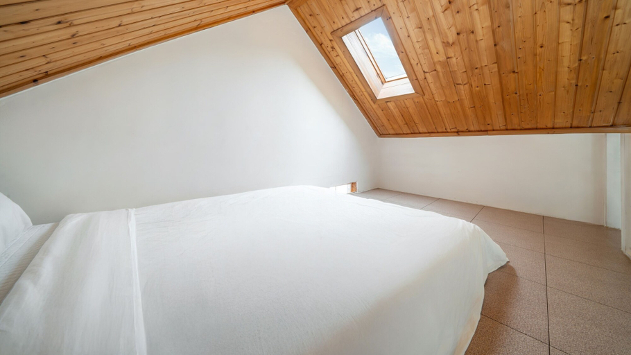 Bedroom 17