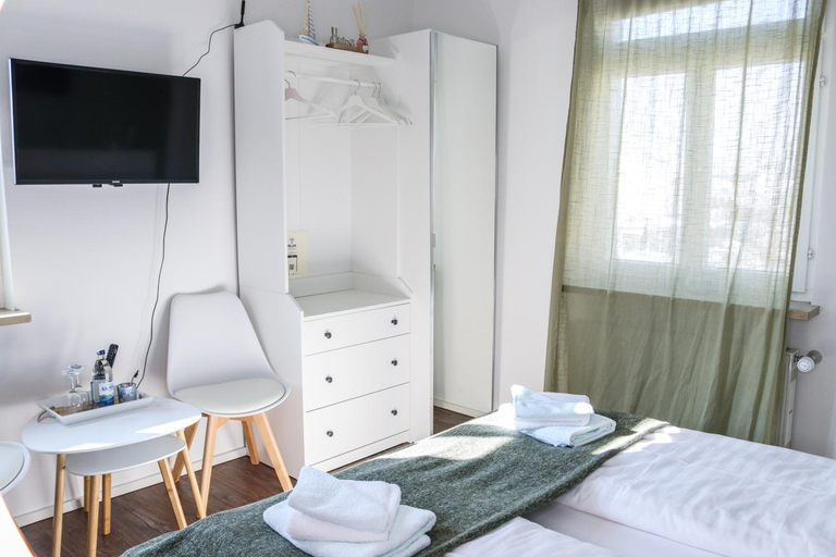Bedroom 2, Gasthaus Wilhelmshohe, Lindau (Bodensee)