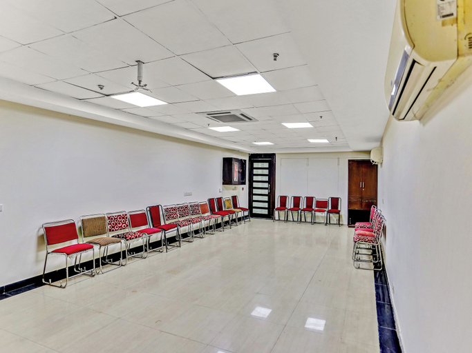 Others 4, Signature Plaza By MERRIMENT, Delhi