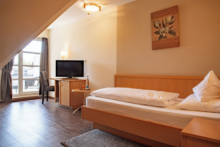 Bedroom 3, Hotel & Restaurant Post, Alb-Donau-Kreis