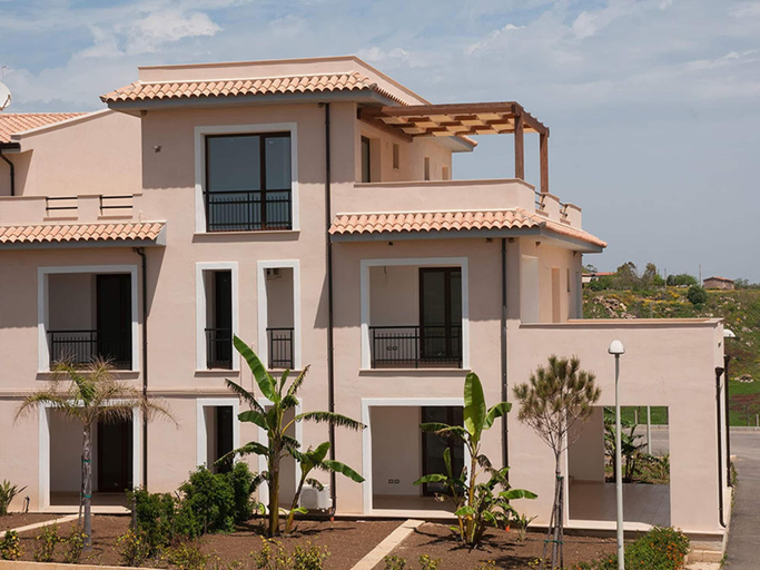 Pool 4, Apartment With Garden or Terrace Near sea, Crotone