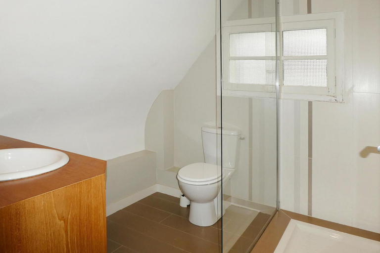Bathroom 3, Holiday Home in Carnac near Sandy Beach, Morbihan