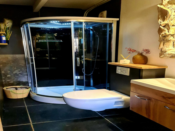 Bathroom, Atelier house with hot tub, Coevorden