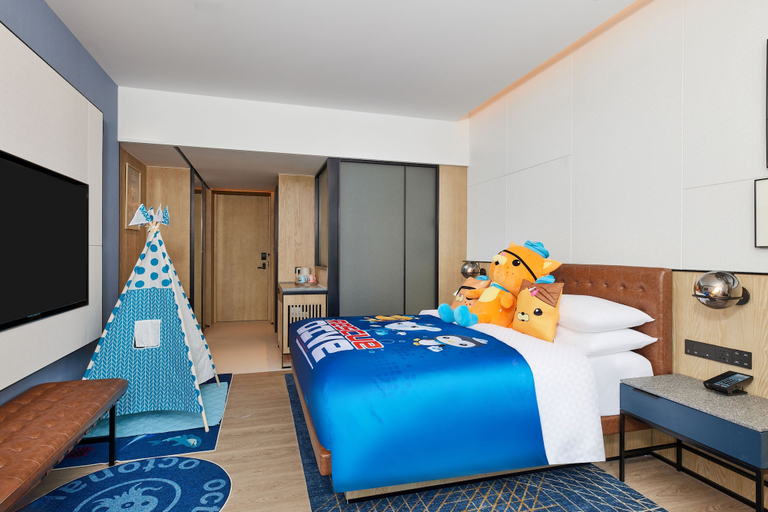 Bedroom 2, Four Points By Sheraton Shanghai International Tourism And Resorts Zone, Shanghai
