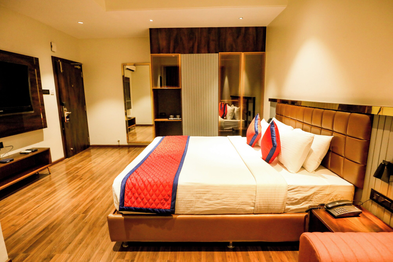 Bedroom 3, Spree Manor Hotel, Aurangabad
