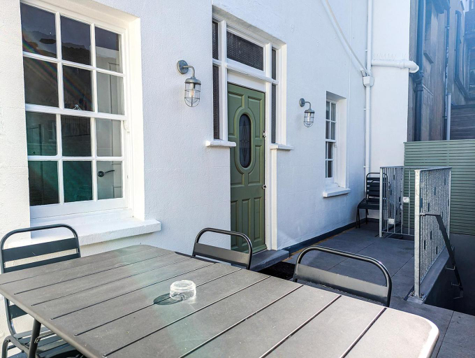 Others 3, Marine Cottage |Parking| by Brighton Holiday Lets, Brighton and Hove