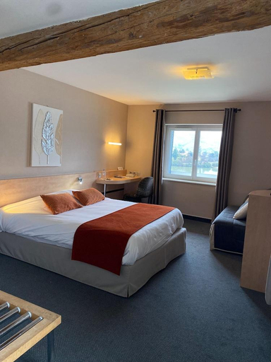 Bedroom 2, Hotel Le Bellevue, Isère