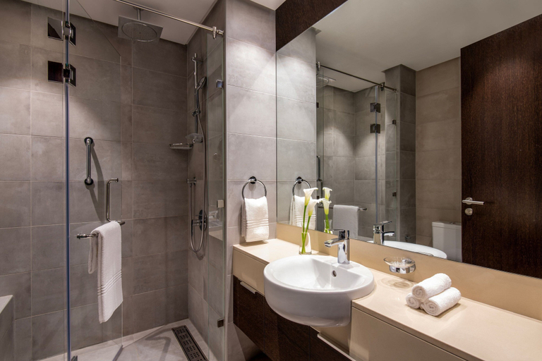 Bathroom 5, Marriott Executive Apartments Doha, Le Mirage City Walk, Doha