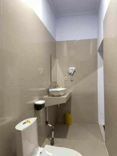 bathroom 7