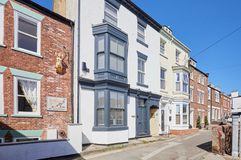 Room 4, Host Stay Holmwood, North Yorkshire