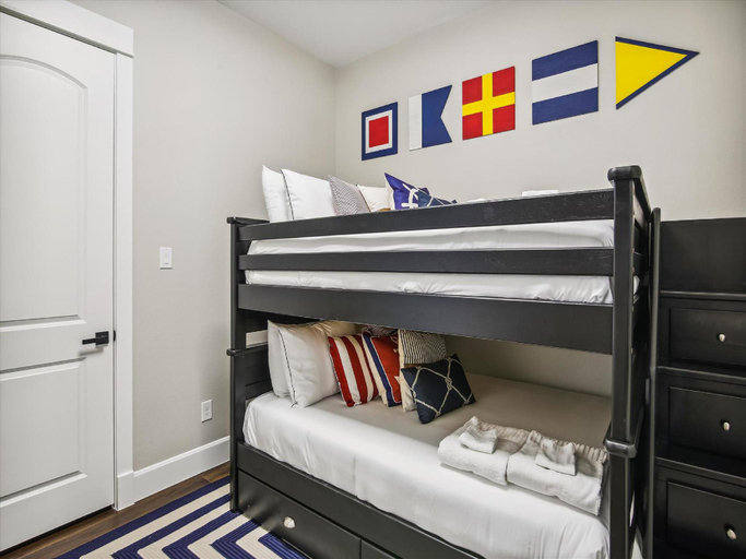 Bedroom 2, Sandy Cheeks Surfside, Brazoria