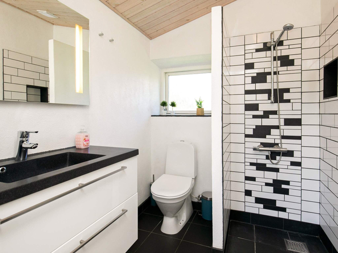 Bathroom, person holiday home in Oksbol, Varde