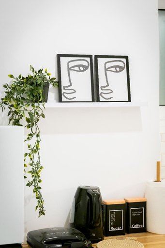 Others 3, Chic One-Bedroom retreat near Panathenaic Stadium, Attica