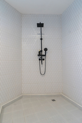 Bathroom, Catur Guesthouse Canggu, Badung