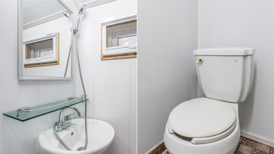 Bathroom 3, Chuncheon Free People's Caravan Pension, Gapyeong