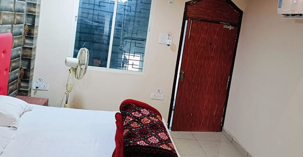 Bedroom 3, Star Palace Inn, Kaushambi