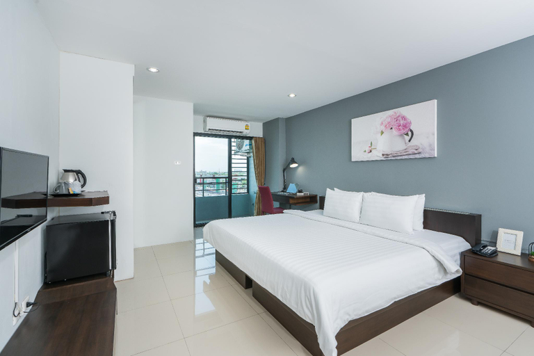 Bedroom 12