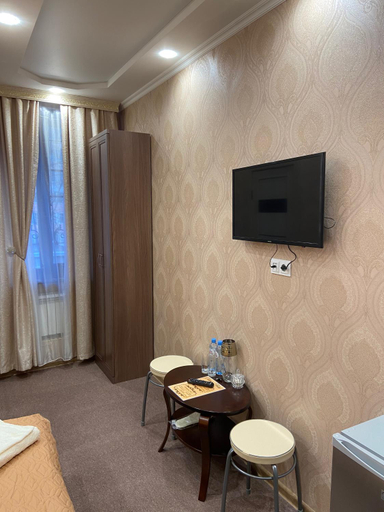Others 3, Olimp hotel, Sankt-Peterburg gorsovet