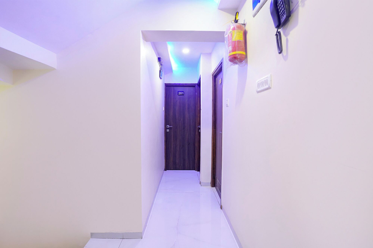 Others 3, Fabhotel Lexus.5, Mumbai Suburban