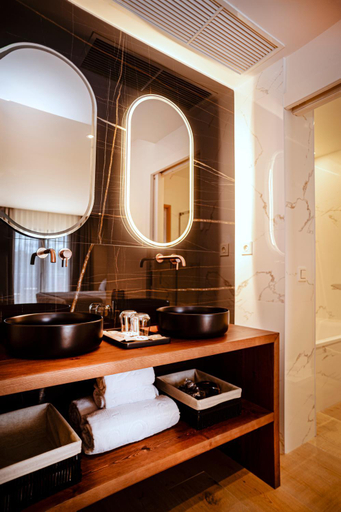 Bathroom 5, Hotel Cigarral Santa Maria, Toledo