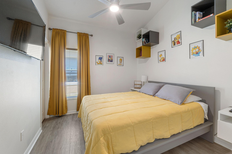 Bedroom 3, Private House With Private Pool, Near all Famous Attractions!!!, Lake