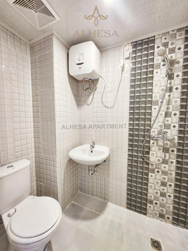 Bathroom 19