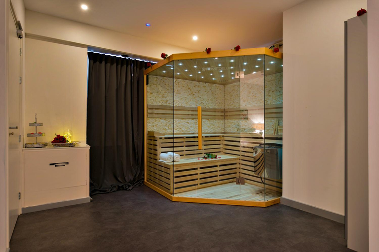 Others 2, Wellness Suite Zeist, Zeist