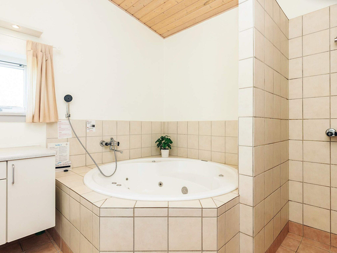 Bathroom 4, 8 Person Holiday Home in Faaborg-by Traum, Faaborg-Midtfyn