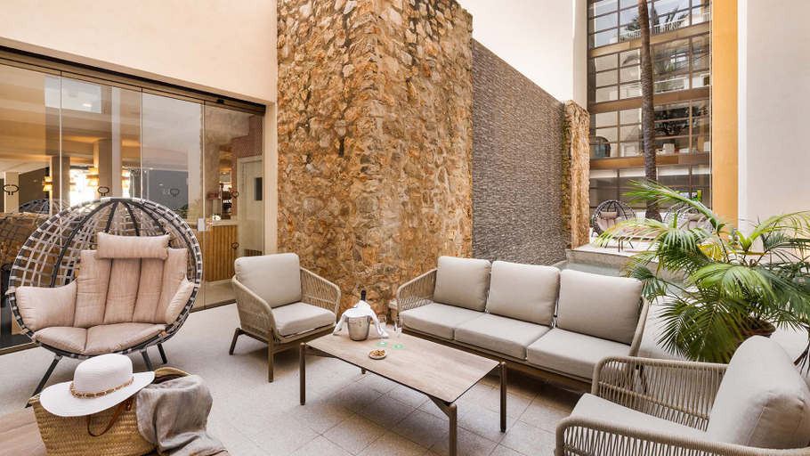 Public Area 5, Protur Safari Park Aparthotel, Baleares