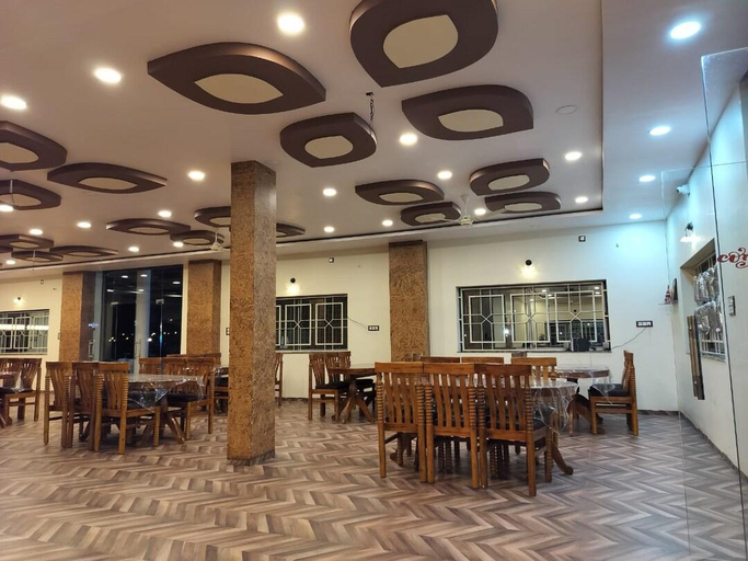 Others 5, Mangalam Palace, Seoni