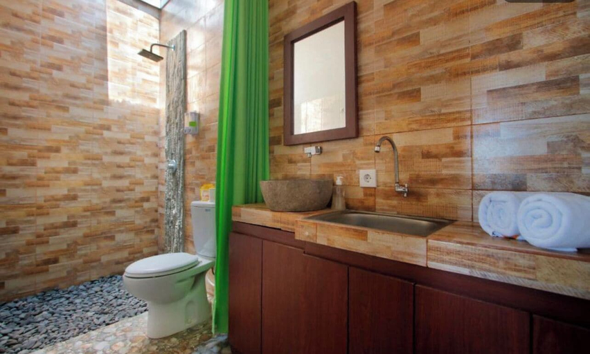 Bathroom 4, Valomia Beachfront, Karangasem