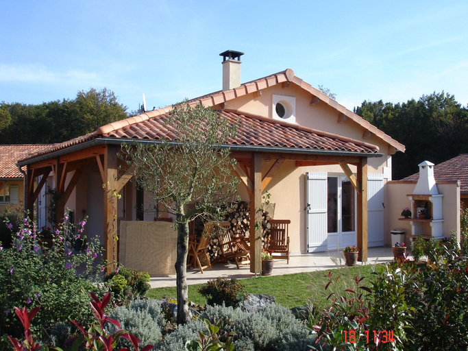 Others 5, Luxe villa in Les Forges with BBQ Garden, Deux-Sèvres