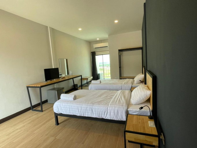 Bedroom 2, Sinai Hotel, K. Nikhom Pattan