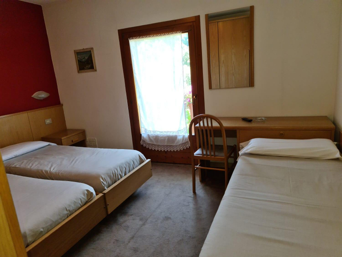 Others 4, Hotel Daniela, Sondrio
