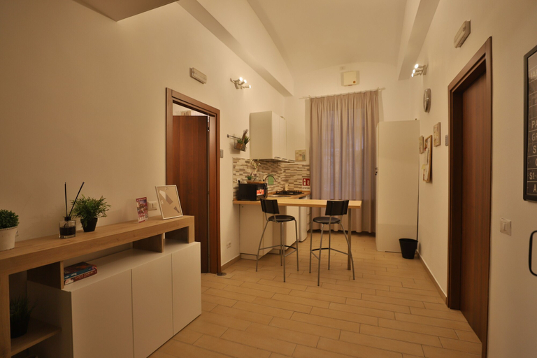 Others 3, Roma City B&B, Roma