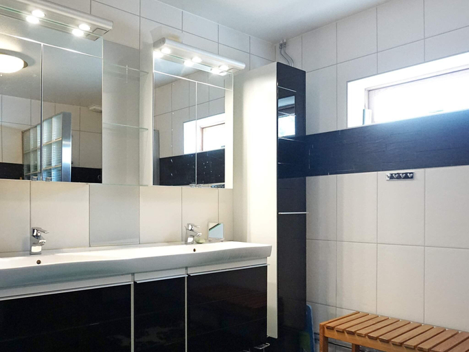Bathroom, person holiday home in STROMSTAD-By Traum, Strömstad