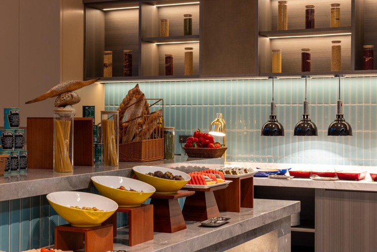 Food & Drinks 4, Home2 Suites by Hilton Guangzhou Huangpu Science City, Guangzhou