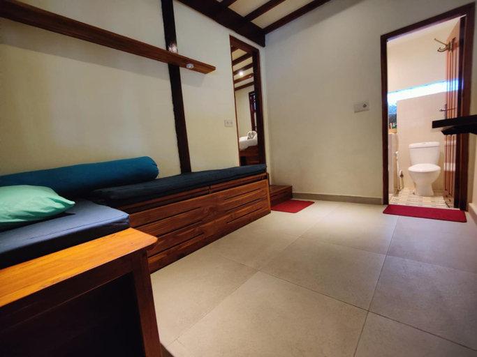 Bedroom 3, Cool Breeze Authentic Hotel Labuan Bajo Komodo, West Manggarai