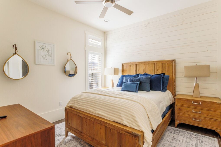 Bedroom 2, Dolphin Destiny TC 5102, Nueces