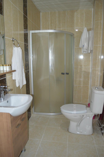 Bathroom 3, Vadi-i Leman Hotel, Merkez