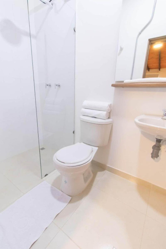 Bathroom 4, Med la palma, Medellín