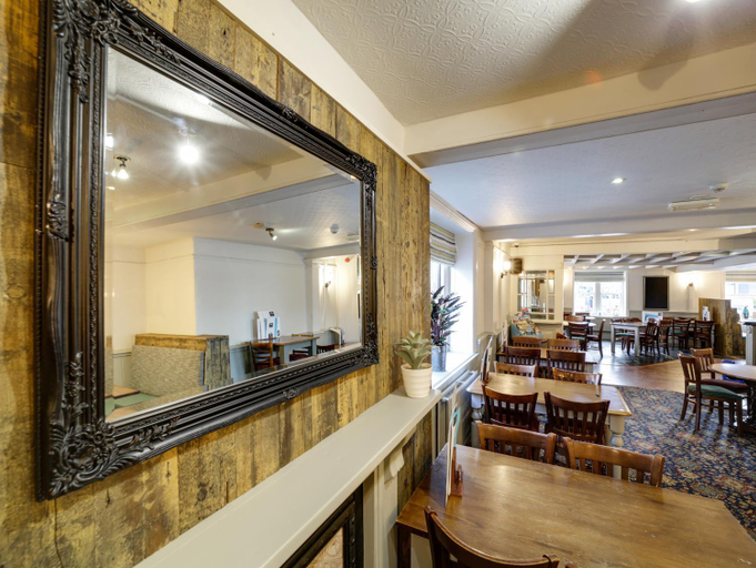 Others 3, The Swan Hotel, Cornwall