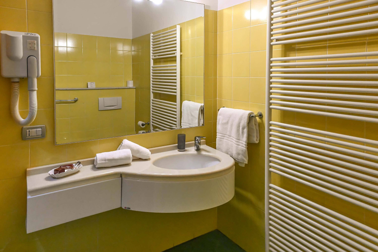 Bathroom 6