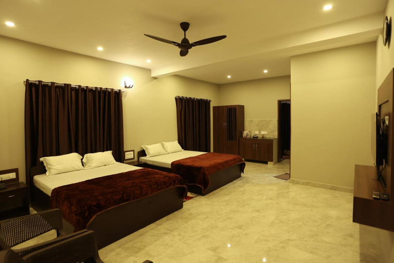 Bedroom 1, RR Holidays, Dindigul