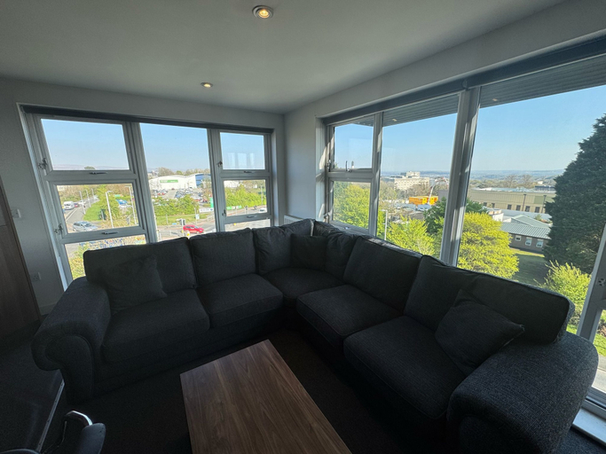 Others 3, Double Room @ Derriford Stays by Pureserviced, Plymouth