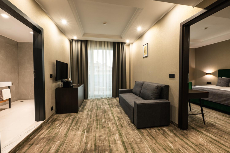 Bedroom 3, Empire Balneo & Spa Hotel, Hisar