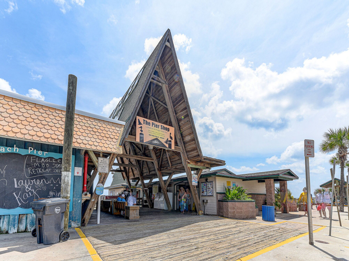 Exterior & Views 2, Cozy Cottage by Distinctive Beach Rentals, Flagler
